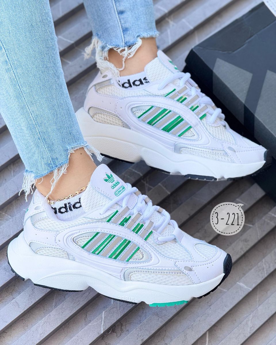 Zapatillas Adidas Ozmillen de Dama